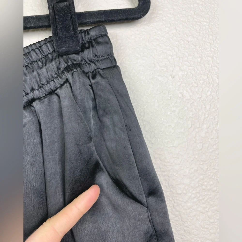 REVOLVE Superdown Women's Large Black Rita Cargo Pant Satin Pockets Drawstring - Picture 10 of 16